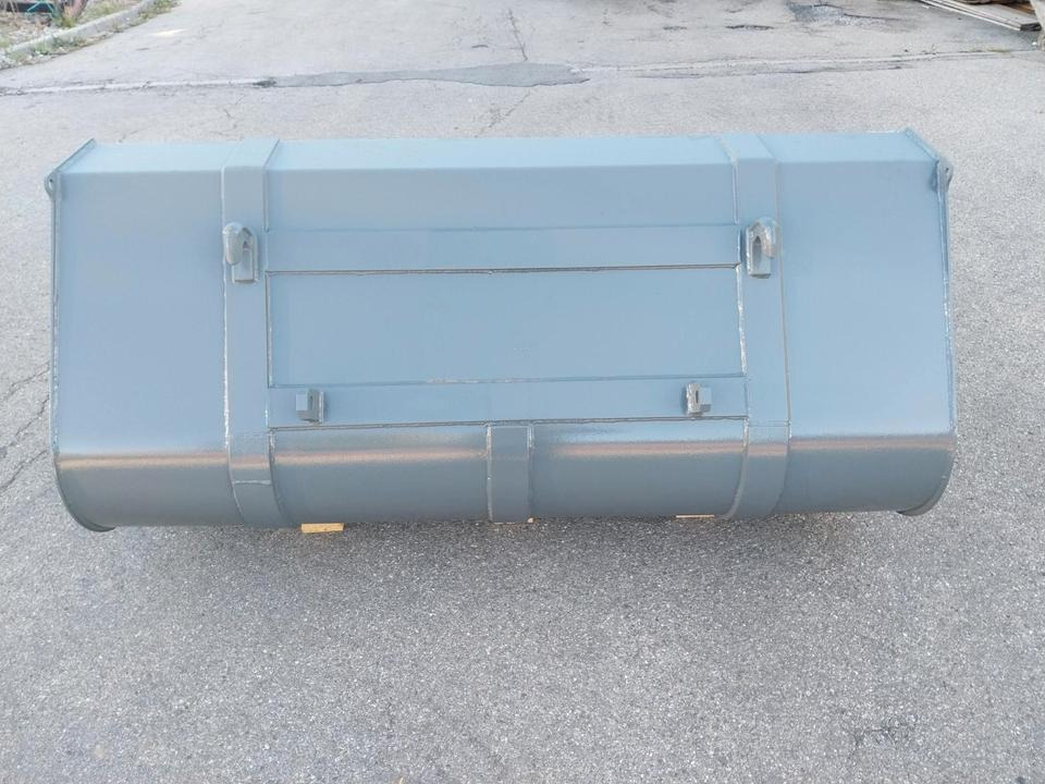 Schaufel 1,8m Euro Volumen Schlepper Frontladerschaufel Deutz - Godet pour chargeur: photos 4 Schaufel 1,8m Euro Volumen Schlepper Frontladerschaufel Deutz - Godet pour chargeur: photos 4