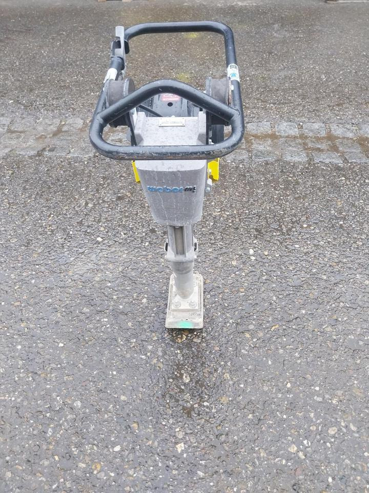 Weber SRV 300 II Stampfer Frosch Verdichter Rüttelplatte - Pilonneuse: photos 2 Weber SRV 300 II Stampfer Frosch Verdichter Rüttelplatte - Pilonneuse: photos 2