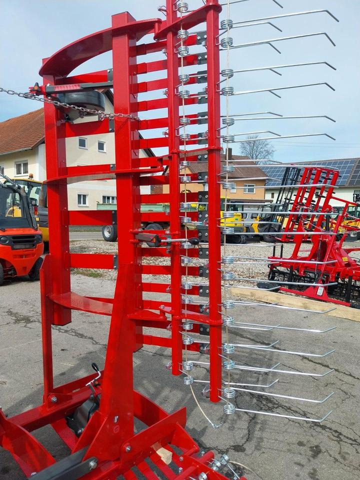 Weidelüfter 6m Wiesenstriegel Wiesenegge Grünlandpflege Striegel - Herse étrille: photos 5 Weidelüfter 6m Wiesenstriegel Wiesenegge Grünlandpflege Striegel - Herse étrille: photos 5