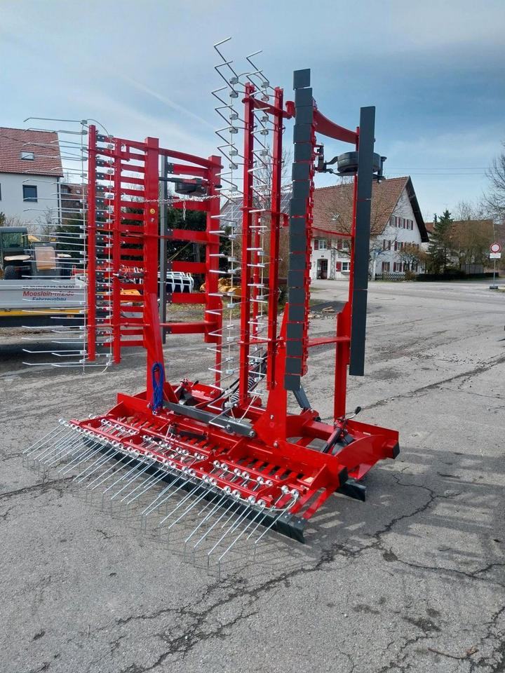 Weidelüfter 6m Wiesenstriegel Wiesenegge Grünlandpflege Striegel - Herse étrille: photos 1 Weidelüfter 6m Wiesenstriegel Wiesenegge Grünlandpflege Striegel - Herse étrille: photos 1