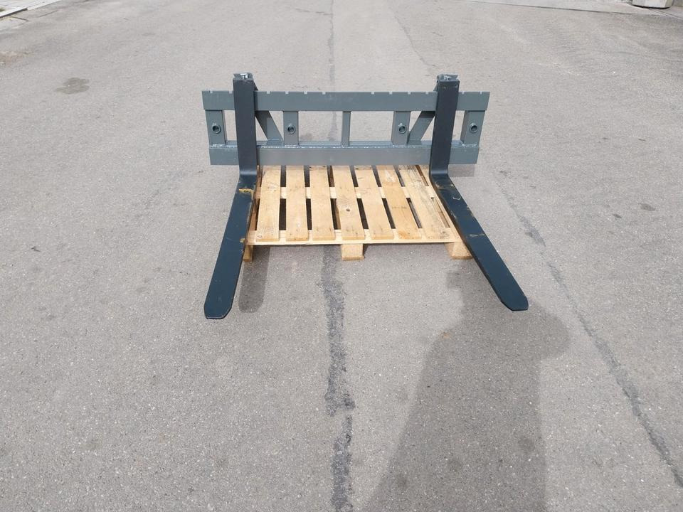 Neue Palettengabel 2,5to 1,5m breit Euro Gabel Frontlader Fendt - Fourches: photos 2 Neue Palettengabel 2,5to 1,5m breit Euro Gabel Frontlader Fendt - Fourches: photos 2