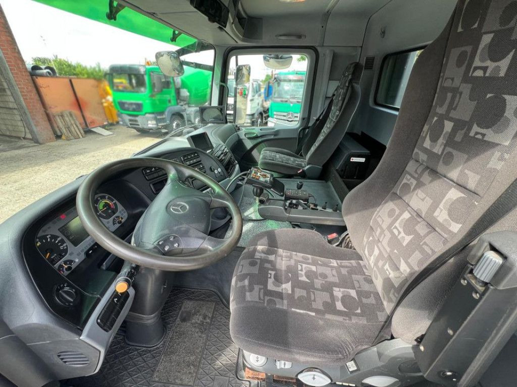 Mercedes-Benz Actros 2641 L 6x2 Abrollkipper 159TKM kuz.Radsta - Camion: photos 5 Mercedes-Benz Actros 2641 L 6x2 Abrollkipper 159TKM kuz.Radsta - Camion: photos 5