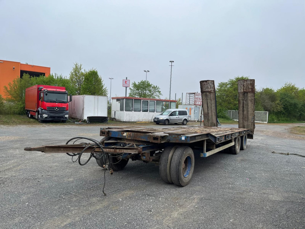 GOLDHOFER GOLDHOFER Tieflader Tiefladeranhänger TU 3-24/80 Rampen - Remorque porte-engin surbaissée: photos 1 GOLDHOFER GOLDHOFER Tieflader Tiefladeranhänger TU 3-24/80 Rampen - Remorque porte-engin surbaissée: photos 1