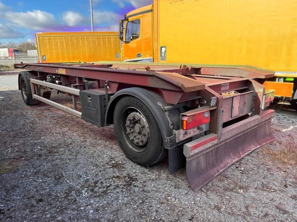 HUEFFERMANN HUEFFERMANN 2-achs Abrollanhänger Containeranhänger HAR 18.70 Außenrollenanhg. - Remorque ampliroll/ Multibenne: photos 3 HUEFFERMANN HUEFFERMANN 2-achs Abrollanhänger Containeranhänger HAR 18.70 Außenrollenanhg. - Remorque ampliroll/ Multibenne: photos 3