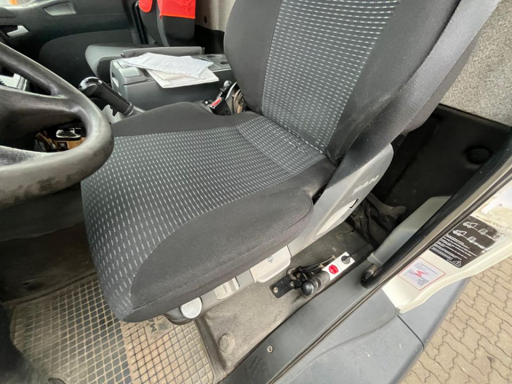 MAN TG-M 18.290 4x4 BB 2-Achs Allradkipper Kran Atlas 105+Funk - Camion benne, Camion grue: photos 3 MAN TG-M 18.290 4x4 BB 2-Achs Allradkipper Kran Atlas 105+Funk - Camion benne, Camion grue: photos 3