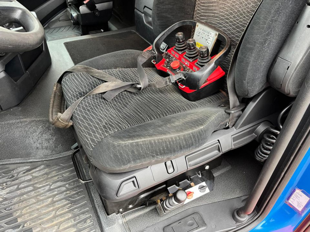 MERCEDES-BENZ Arocs 1845 4x4 HAD 2-Achs Allradkipper Heckkran Funk - Camion benne, Camion grue: photos 5 MERCEDES-BENZ Arocs 1845 4x4 HAD 2-Achs Allradkipper Heckkran Funk - Camion benne, Camion grue: photos 5