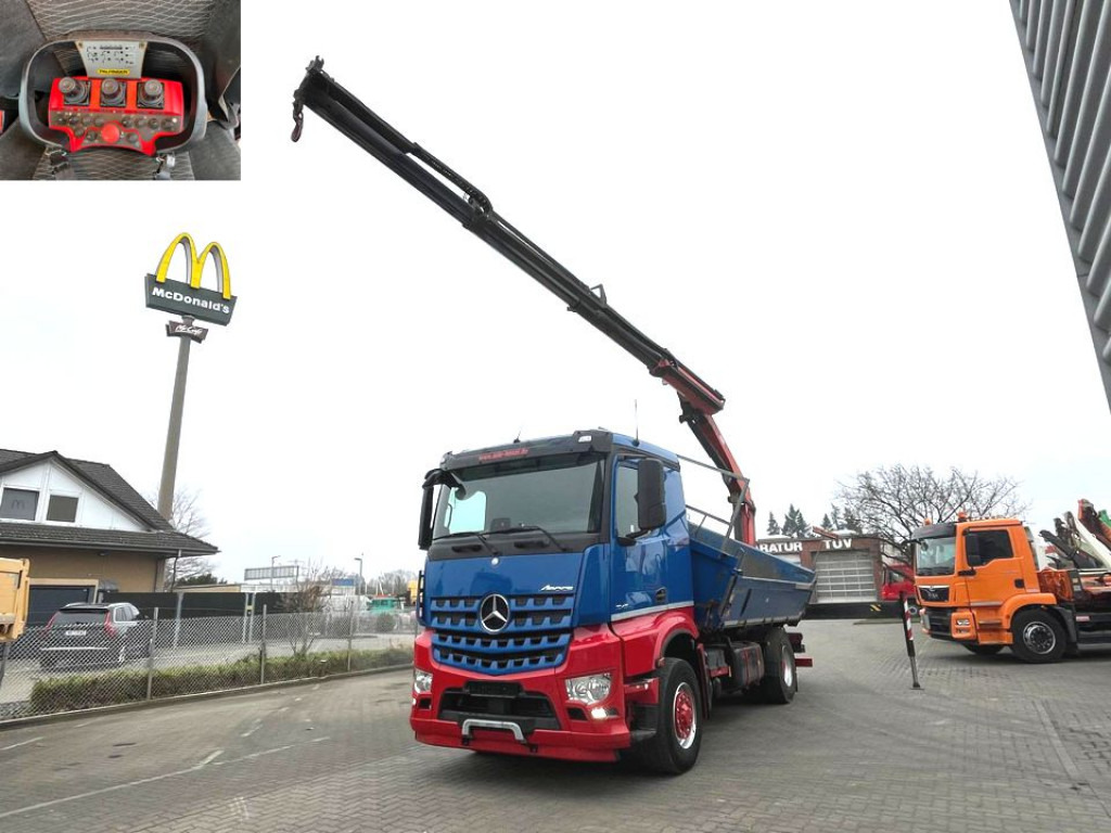 MERCEDES-BENZ Arocs 1845 4x4 HAD 2-Achs Allradkipper Heckkran Funk - Camion benne, Camion grue: photos 1 MERCEDES-BENZ Arocs 1845 4x4 HAD 2-Achs Allradkipper Heckkran Funk - Camion benne, Camion grue: photos 1