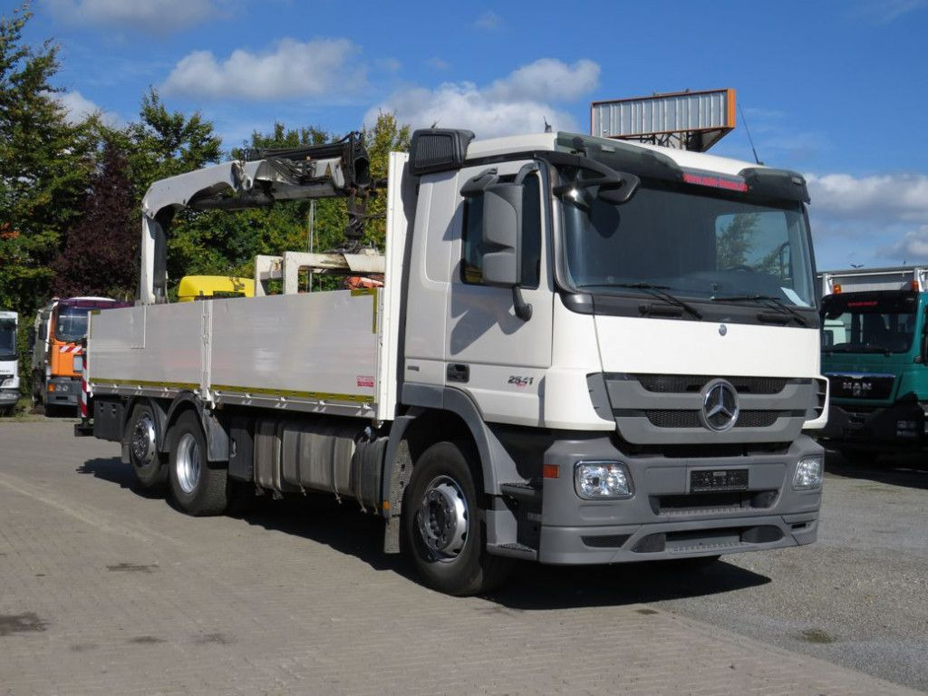 Mercedes-Benz Actros 2541 L6x2 Pritsche Heckkran Funk - Camion grue, Camion plateau: photos 3 Mercedes-Benz Actros 2541 L6x2 Pritsche Heckkran Funk - Camion grue, Camion plateau: photos 3