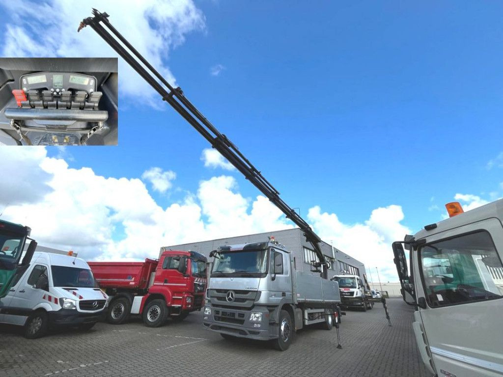Mercedes-Benz Actros 2546 L 6x2 Pritsche Heckkran Hiab 288 6x - Camion plateau, Camion grue: photos 3 Mercedes-Benz Actros 2546 L 6x2 Pritsche Heckkran Hiab 288 6x - Camion plateau, Camion grue: photos 3