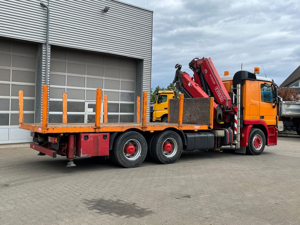 Mercedes-Benz Actros 2646 L 6x4 Pritsche Kran Fassi 450 45m/t Mercedes-Benz Actros 2646 L 6x4 Pritsche Kran Fassi 450 45m/t - Camion grue, Camion plateau: photos 5 Mercedes-Benz Actros 2646 L 6x4 Pritsche Kran Fassi 450 45m/t Mercedes-Benz Actros 2646 L 6x4 Pritsche Kran Fassi 450 45m/t - Camion grue, Camion plateau: photos 5