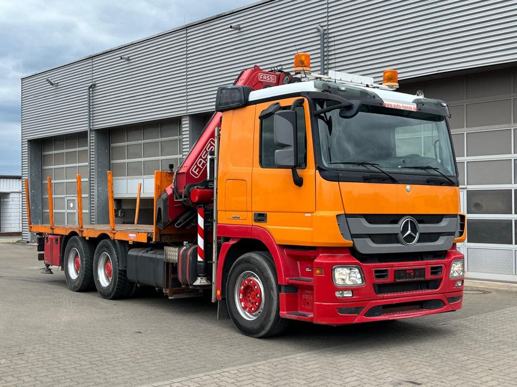 Mercedes-Benz Actros 2646 L 6x4 Pritsche Kran Fassi 450 45m/t Mercedes-Benz Actros 2646 L 6x4 Pritsche Kran Fassi 450 45m/t - Camion grue, Camion plateau: photos 2 Mercedes-Benz Actros 2646 L 6x4 Pritsche Kran Fassi 450 45m/t Mercedes-Benz Actros 2646 L 6x4 Pritsche Kran Fassi 450 45m/t - Camion grue, Camion plateau: photos 2