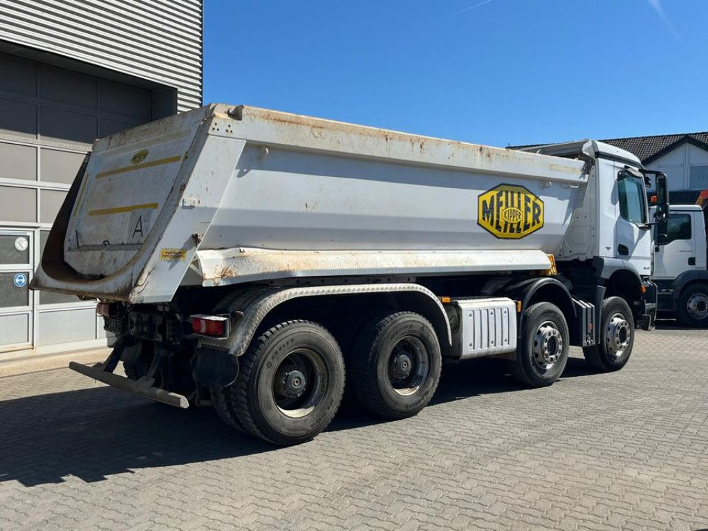 Mercedes-Benz Arocs 3240 B 8x4 4 Achs Muldenkipper Meiller - Camion benne: photos 4 Mercedes-Benz Arocs 3240 B 8x4 4 Achs Muldenkipper Meiller - Camion benne: photos 4
