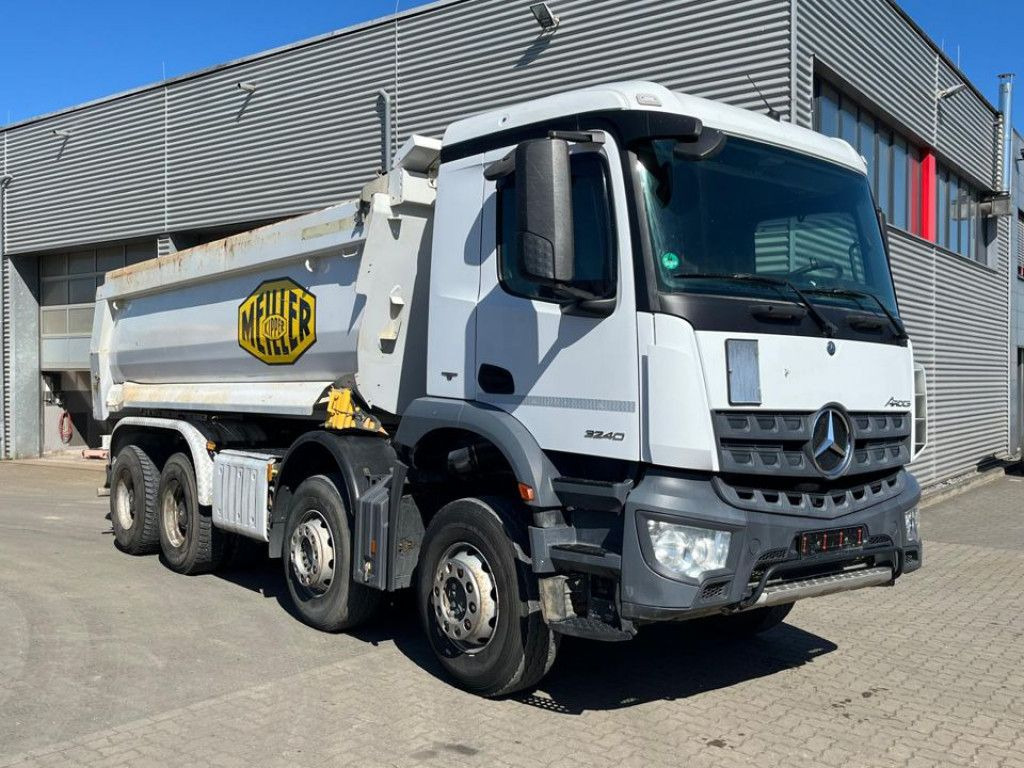 Mercedes-Benz Arocs 3240 B 8x4 4 Achs Muldenkipper Meiller - Camion benne: photos 2 Mercedes-Benz Arocs 3240 B 8x4 4 Achs Muldenkipper Meiller - Camion benne: photos 2