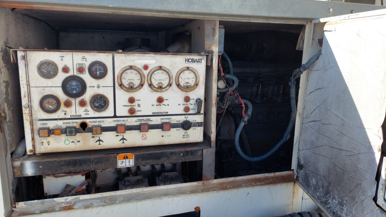 90CU24P5 GPU Hobart - Groupe électrogène au sol: photos 4 90CU24P5 GPU Hobart - Groupe électrogène au sol: photos 4