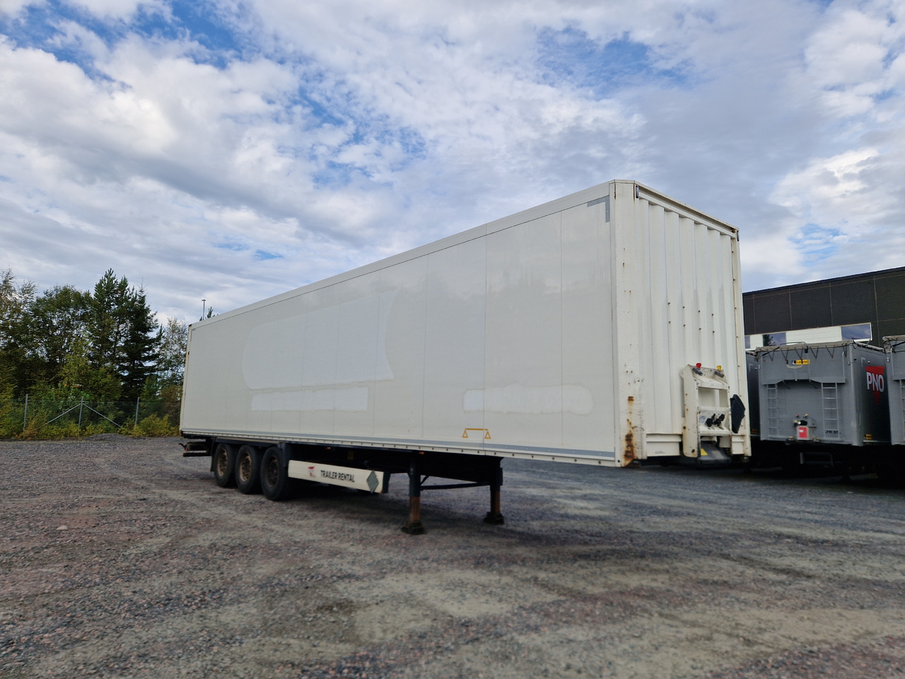 KRONE BOX - DOUBLESTOCK - Semi-remorque fourgon: photos 1 KRONE BOX - DOUBLESTOCK - Semi-remorque fourgon: photos 1