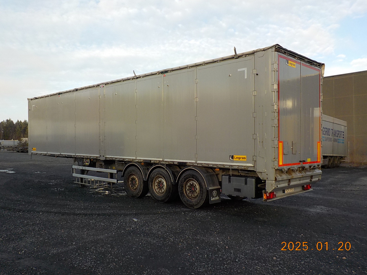 LEGRAS MOVING FLOOR - OPENSIDE DOORS - Semi-remorque à fond mouvant: photos 2 LEGRAS MOVING FLOOR - OPENSIDE DOORS - Semi-remorque à fond mouvant: photos 2