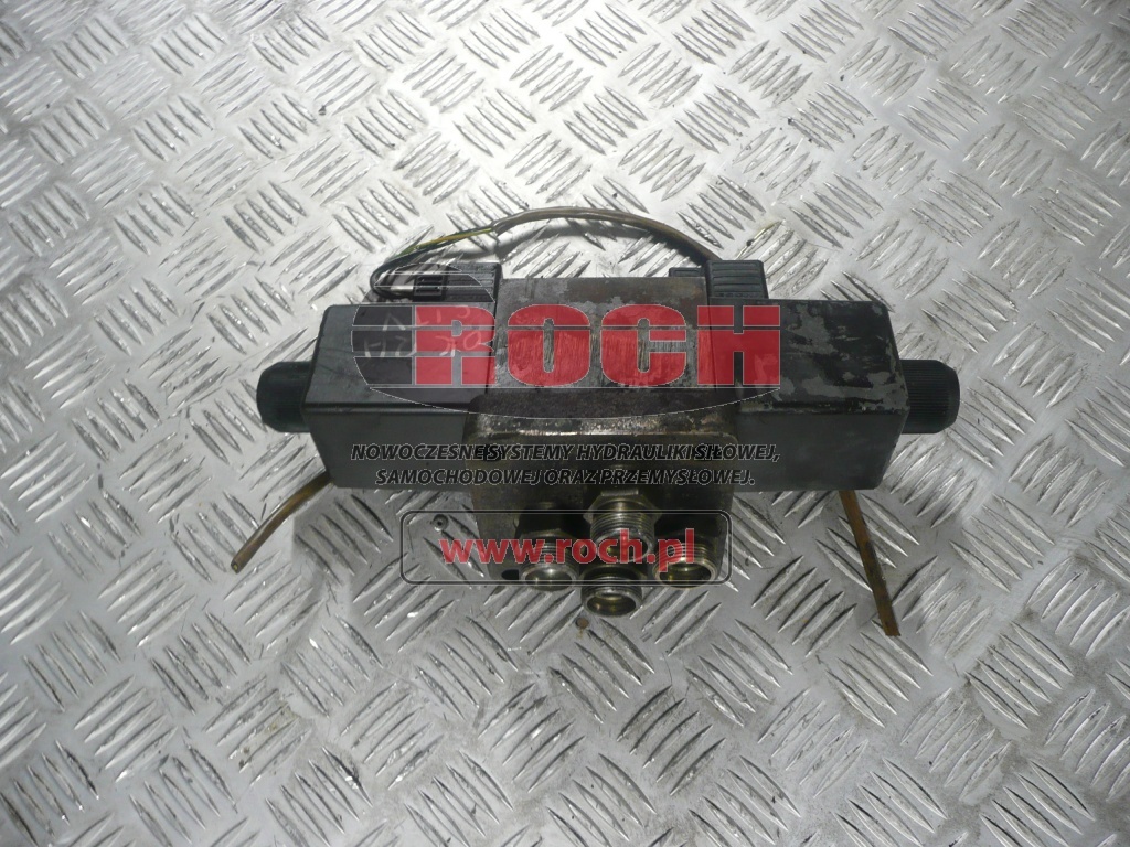 O&K 1725083 - 1 SEKCYJNY + ELEKTROZAWORY + CEWKI - Valve hydraulique: photos 2 O&K 1725083 - 1 SEKCYJNY + ELEKTROZAWORY + CEWKI - Valve hydraulique: photos 2