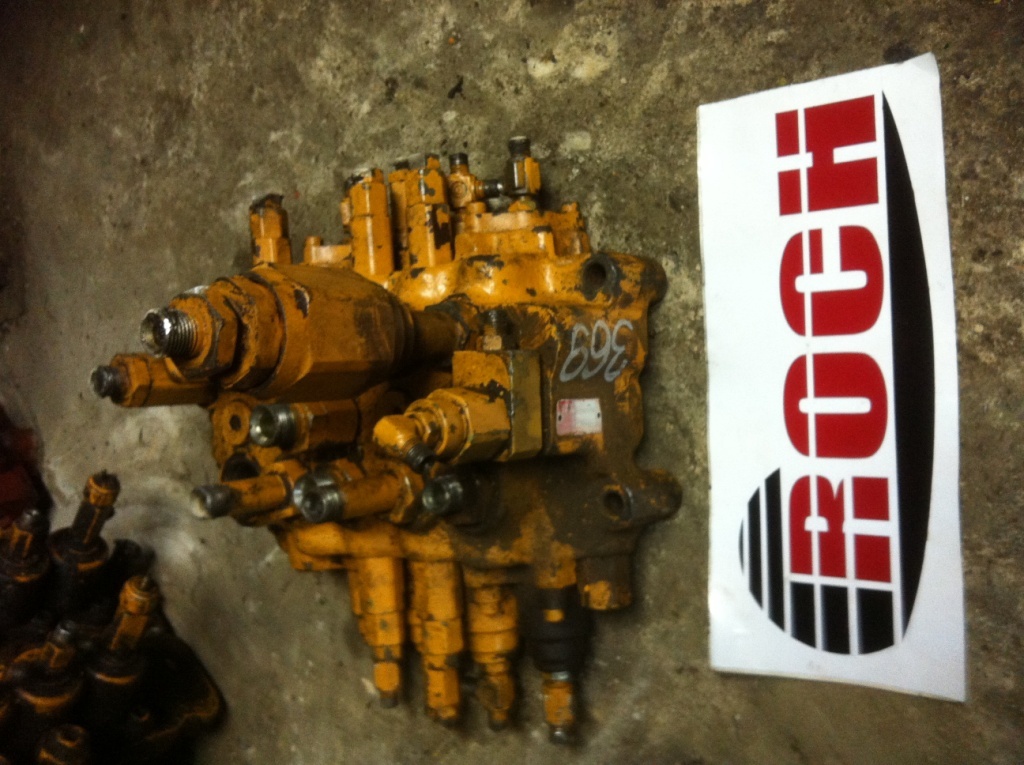 SHIBAURA U22T6A20MD-65 - 4 SEKCYJNY - Valve hydraulique pour Engins de chantier: photos 1 SHIBAURA U22T6A20MD-65 - 4 SEKCYJNY - Valve hydraulique pour Engins de chantier: photos 1