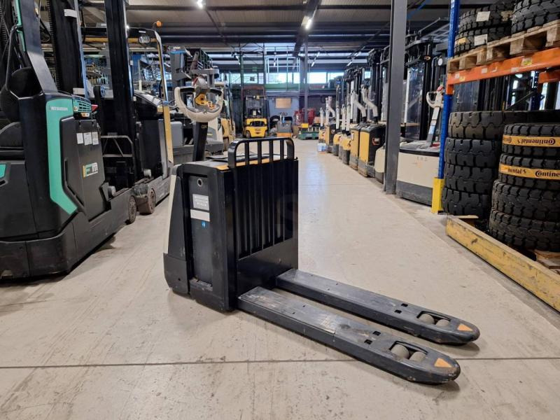 Crown WP3080 - Transpalette: photos 3 Crown WP3080 - Transpalette: photos 3