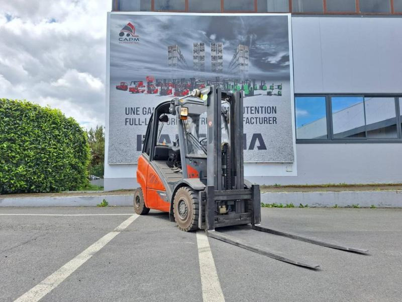 Fenwick H30 T - 02 - Chariot élévateur à gaz: photos 2 Fenwick H30 T - 02 - Chariot élévateur à gaz: photos 2