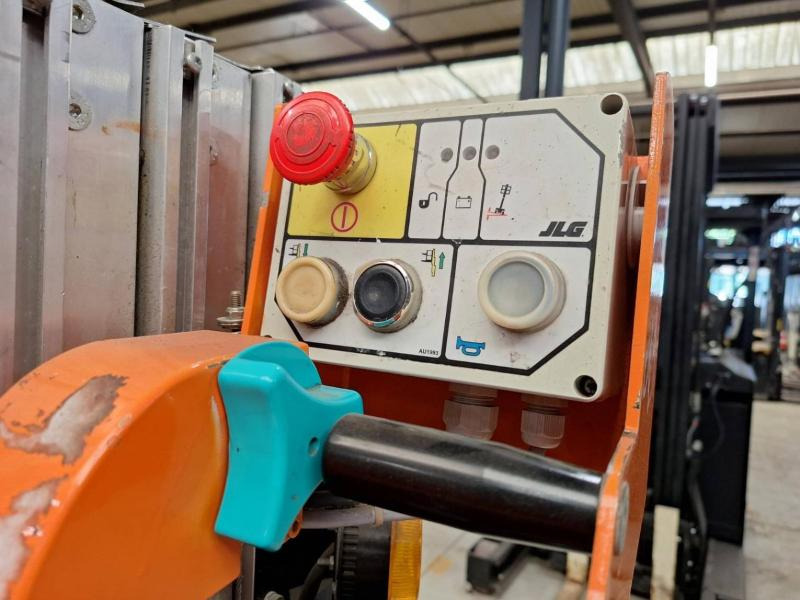 JLG Toucan Duo - Nacelle à mât vertical: photos 5 JLG Toucan Duo - Nacelle à mât vertical: photos 5