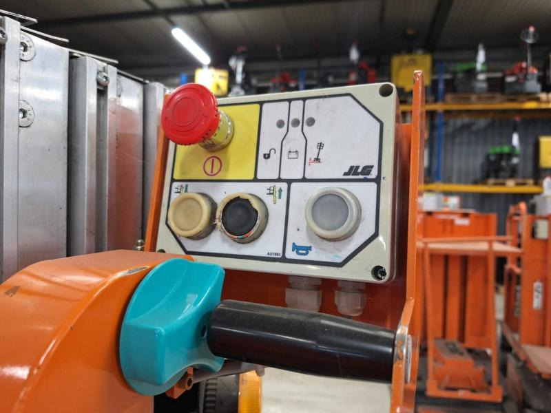 JLG Toucan Duo - Nacelle à mât vertical: photos 5 JLG Toucan Duo - Nacelle à mât vertical: photos 5