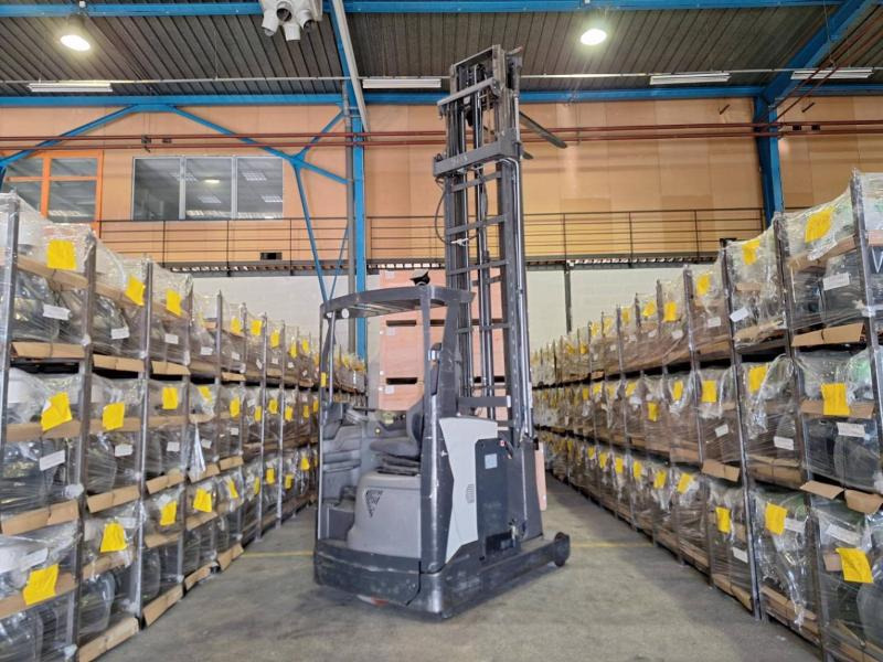 Chariot à mât rétractable UniCarriers UHD-200-DTFVXF-955: photos 16
