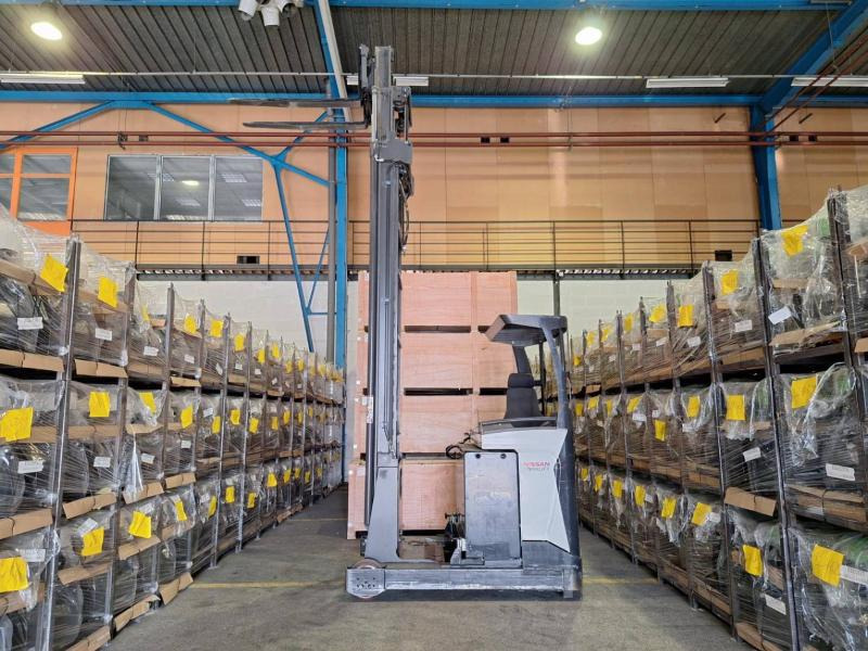 Chariot à mât rétractable UniCarriers UHD-200-DTFVXF-955: photos 14