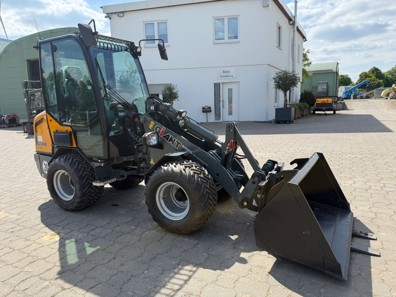Giant G2500 HD X-TRA, Bj 20, SW, Schaufel, Gabel - Chargeuse sur pneus: photos 3 Giant G2500 HD X-TRA, Bj 20, SW, Schaufel, Gabel - Chargeuse sur pneus: photos 3