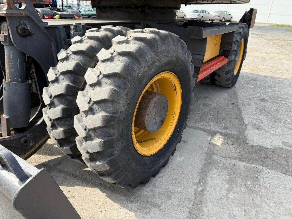 Pelle sur pneus Volvo EWR150E: photos 11