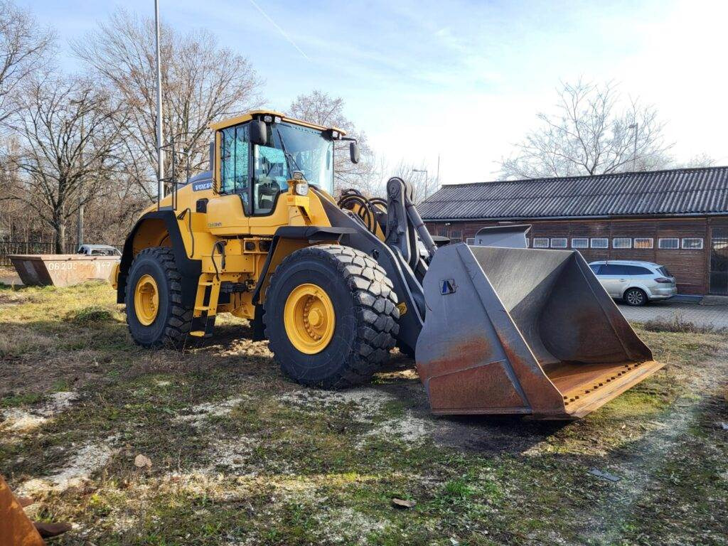 Volvo L150H - Chargeuse sur pneus: photos 1 Volvo L150H - Chargeuse sur pneus: photos 1