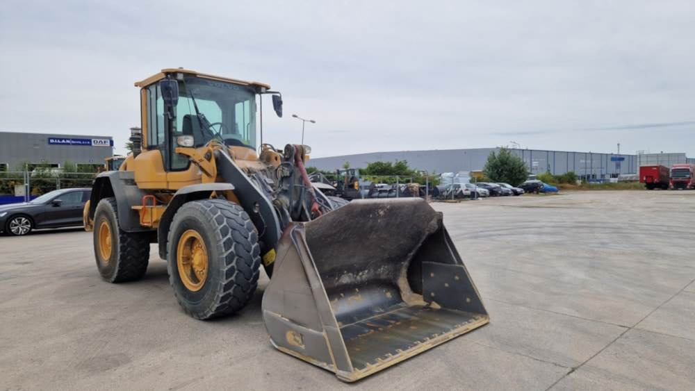 Volvo L70H - Chargeuse sur pneus: photos 1 Volvo L70H - Chargeuse sur pneus: photos 1