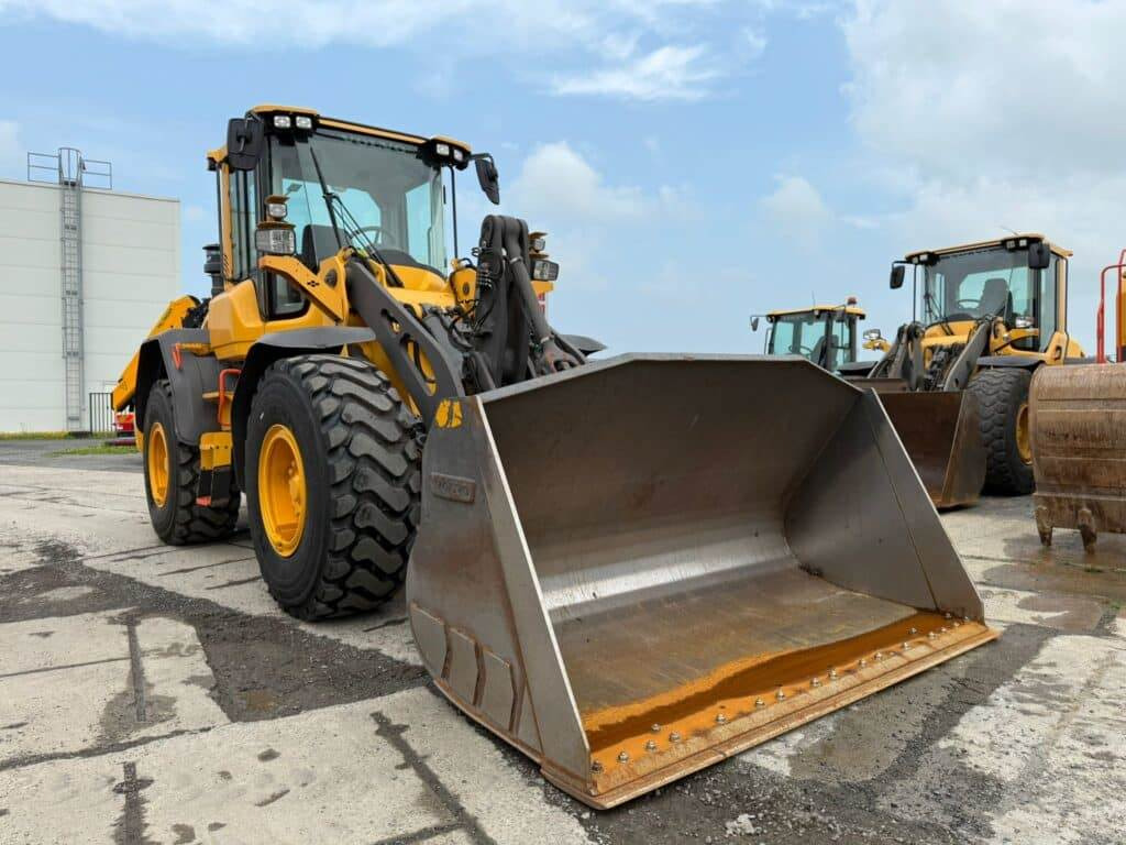 Volvo L90H - Chargeuse sur pneus: photos 1 Volvo L90H - Chargeuse sur pneus: photos 1