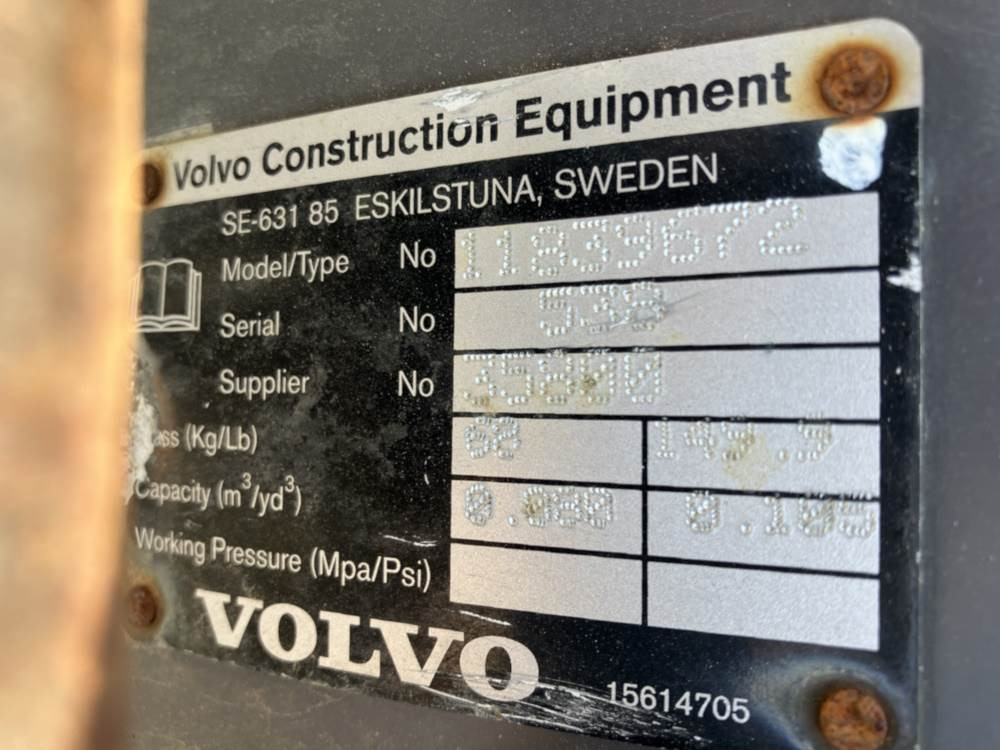 Volvo Tieflöffel mit Zähne - Festanbau - Tractopelle: photos 4 Volvo Tieflöffel mit Zähne - Festanbau - Tractopelle: photos 4