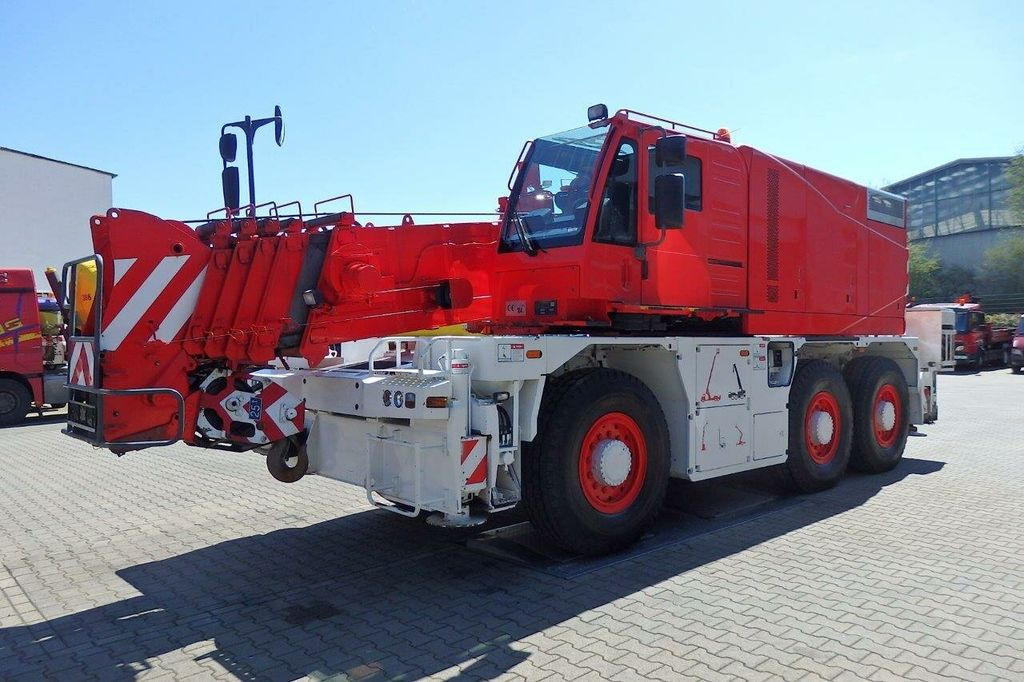 Grove GCK 3045 CITY KRAN 45 Ton - 5800 Std - Grue mobile: photos 2 Grove GCK 3045 CITY KRAN 45 Ton - 5800 Std - Grue mobile: photos 2