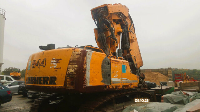 Liebherr R944C T Kettenbagger 43 Ton Tunnel 9.900 h - Pelle sur chenille: photos 4 Liebherr R944C T Kettenbagger 43 Ton Tunnel 9.900 h - Pelle sur chenille: photos 4