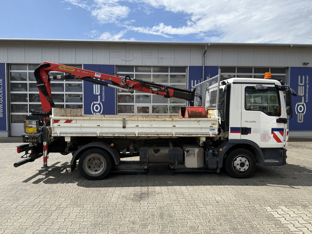 MAN TGL 8.220 4x2 Kipper Kran Palfinger 7.001-K A - Utilitaire benne: photos 3 MAN TGL 8.220 4x2 Kipper Kran Palfinger 7.001-K A - Utilitaire benne: photos 3