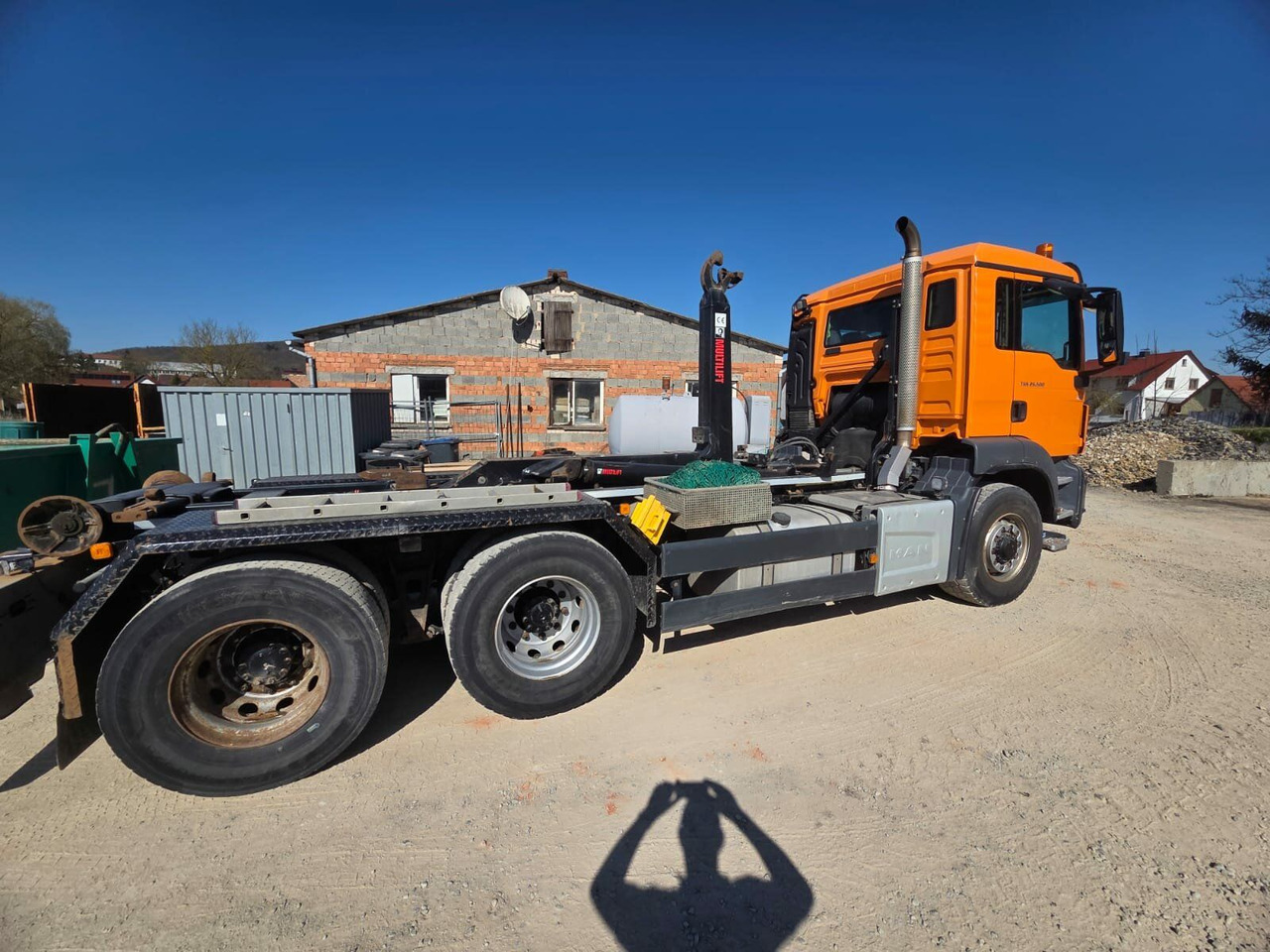 MAN TGS 26.500 6x6H Abrollkipper HIAB - Camion ampliroll, Camion grue: photos 4 MAN TGS 26.500 6x6H Abrollkipper HIAB - Camion ampliroll, Camion grue: photos 4