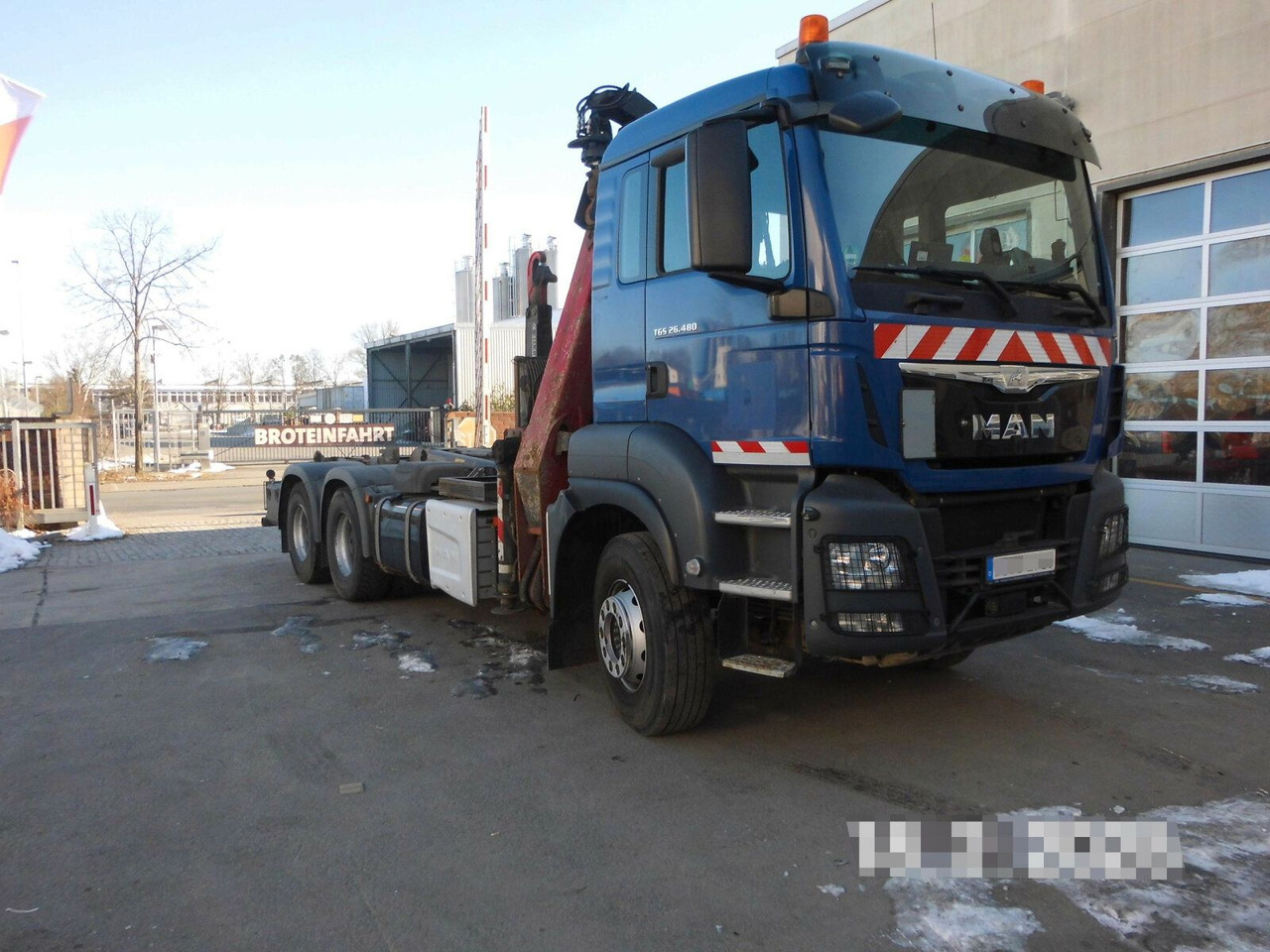 MAN TGS 28.480 6x4 Abrollkipper + Kran bis 4,63 T - Camion grue: photos 1 MAN TGS 28.480 6x4 Abrollkipper + Kran bis 4,63 T - Camion grue: photos 1
