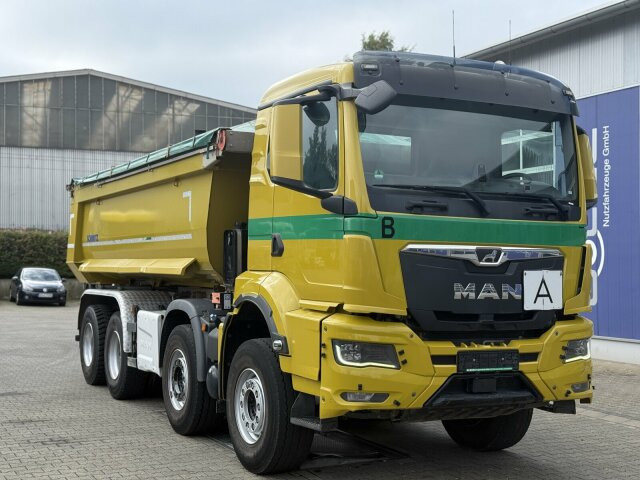 MAN TGS 32.470 8x4 Muldenkipper Schmitz elekt. Plane - Camion benne: photos 1 MAN TGS 32.470 8x4 Muldenkipper Schmitz elekt. Plane - Camion benne: photos 1