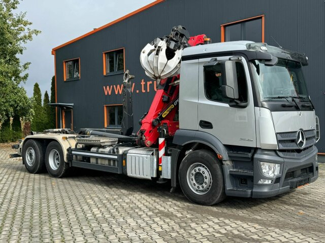 Mercedes-Benz ACTROS 2546 6x2 Abrollkip Kran Palfinger Q150Z95 - Camion ampliroll, Camion grue: photos 1 Mercedes-Benz ACTROS 2546 6x2 Abrollkip Kran Palfinger Q150Z95 - Camion ampliroll, Camion grue: photos 1