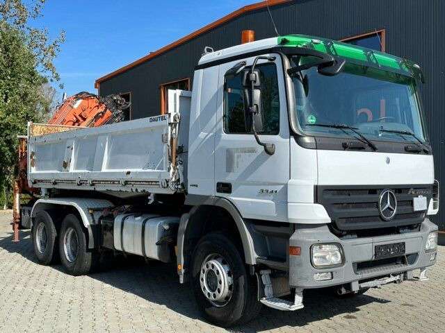 Camion benne, Camion grue Mercedes-Benz ACTROS 3341 6x4 EURO4 Dreiseitenkipper mit Kran: photos 1