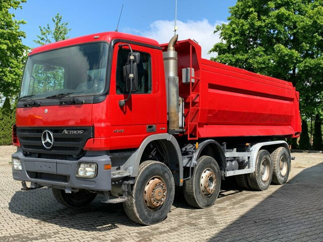 Mercedes-Benz ACTROS 4141 EURO4 8x6 Muldenkipper en crédit-bail Mercedes-Benz ACTROS 4141 EURO4 8x6 Muldenkipper: photos 8 Mercedes-Benz ACTROS 4141 EURO4 8x6 Muldenkipper en crédit-bail Mercedes-Benz ACTROS 4141 EURO4 8x6 Muldenkipper: photos 8
