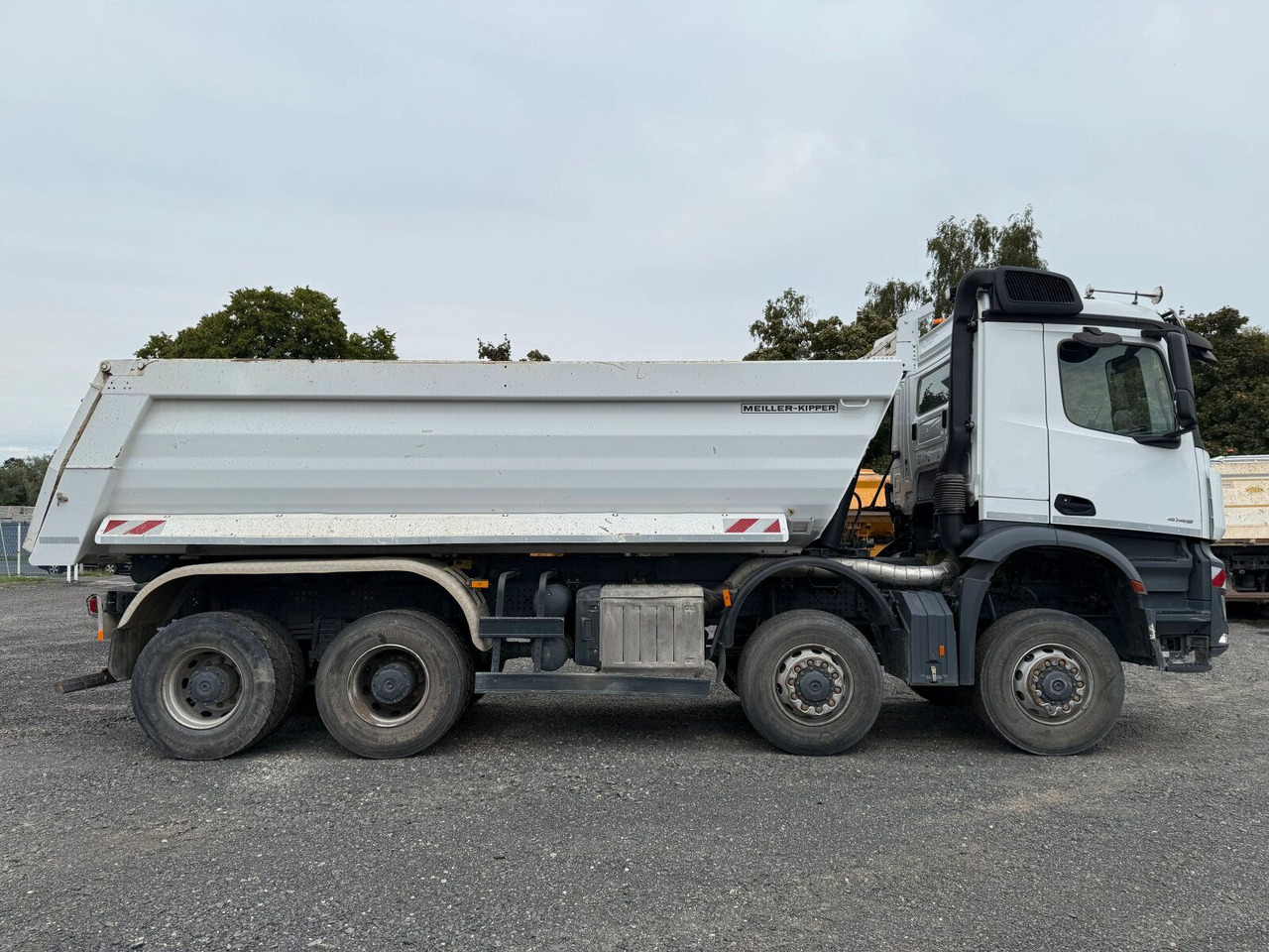 Mercedes-Benz AROCS 4145 8x8 Meiller Muldenkipper - Camion benne: photos 3 Mercedes-Benz AROCS 4145 8x8 Meiller Muldenkipper - Camion benne: photos 3