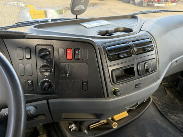 Mercedes-Benz ATEGO 1018 4x2 Meiller Dreiseitenkipper *TOP - Camion benne: photos 4 Mercedes-Benz ATEGO 1018 4x2 Meiller Dreiseitenkipper *TOP - Camion benne: photos 4