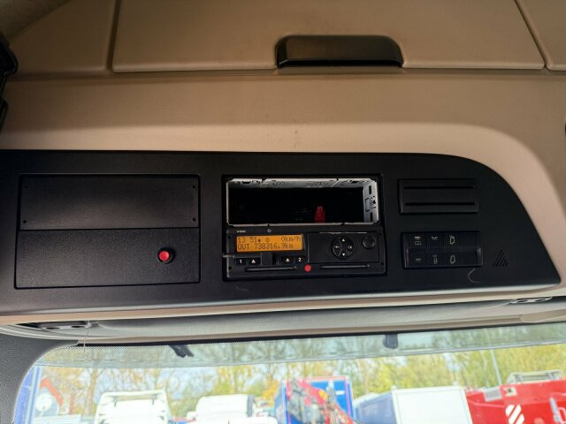 Mercedes-Benz Actros 4x2 Pritsche Plane Laderampe + Anhänger - Camion à rideaux coulissants: photos 4 Mercedes-Benz Actros 4x2 Pritsche Plane Laderampe + Anhänger - Camion à rideaux coulissants: photos 4