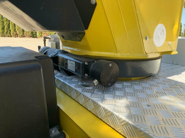 Nissan Cabstar 4x2 Ruthmann Steiger TB 270 - Camion avec nacelle: photos 5 Nissan Cabstar 4x2 Ruthmann Steiger TB 270 - Camion avec nacelle: photos 5