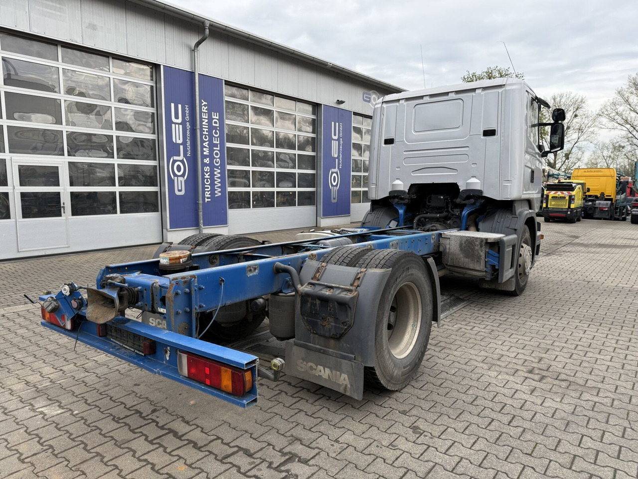 Scania R 420 Tankwagen ADR Fahrgestell Retarder Volluft - Châssis cabine: photos 3 Scania R 420 Tankwagen ADR Fahrgestell Retarder Volluft - Châssis cabine: photos 3