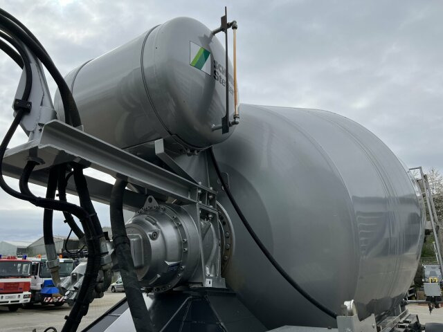 Semi-remorque malaxeur Schwing Stetter Betonmischer Auflieger 10 m³: photos 10