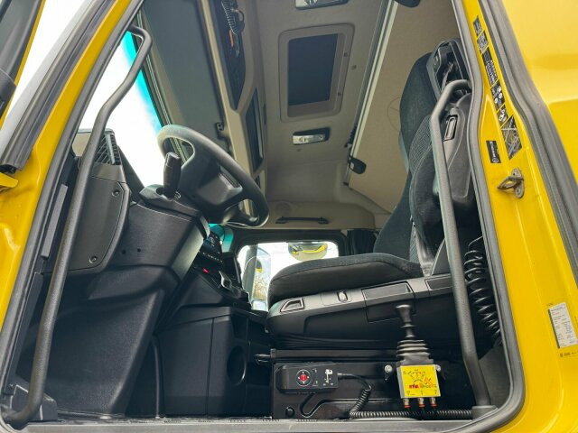 Tracteur routier Mercedes-Benz ACTROS 1846 4x4 HAD Eur 6 Kipphydraulik Retarder: photos 14 Tracteur routier Mercedes-Benz ACTROS 1846 4x4 HAD Eur 6 Kipphydraulik Retarder: photos 14